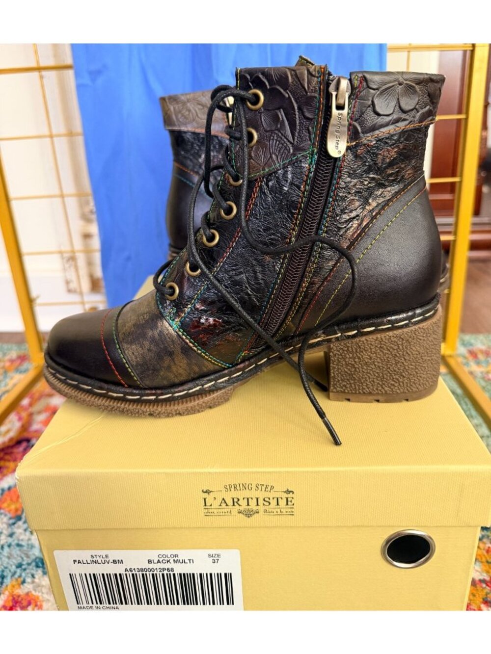 NWT L'Artiste by Spring Step Fallinluv Lace-Up Boots Black Multi Floral Embossed - Picture 2 of 7